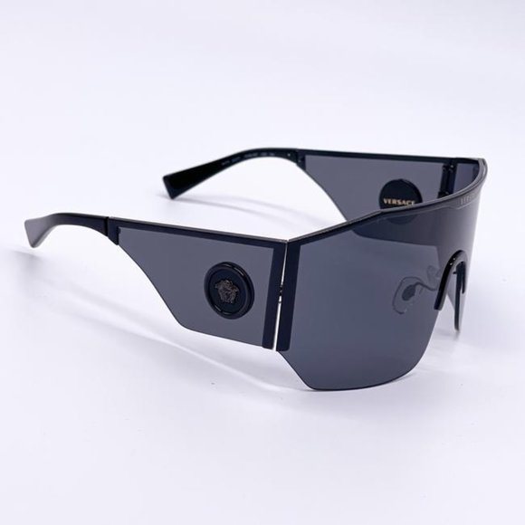 🔥 NEW VESACE WOMEN'S BLACK SHIELD SUNGLASSES - Picture 4 of 9